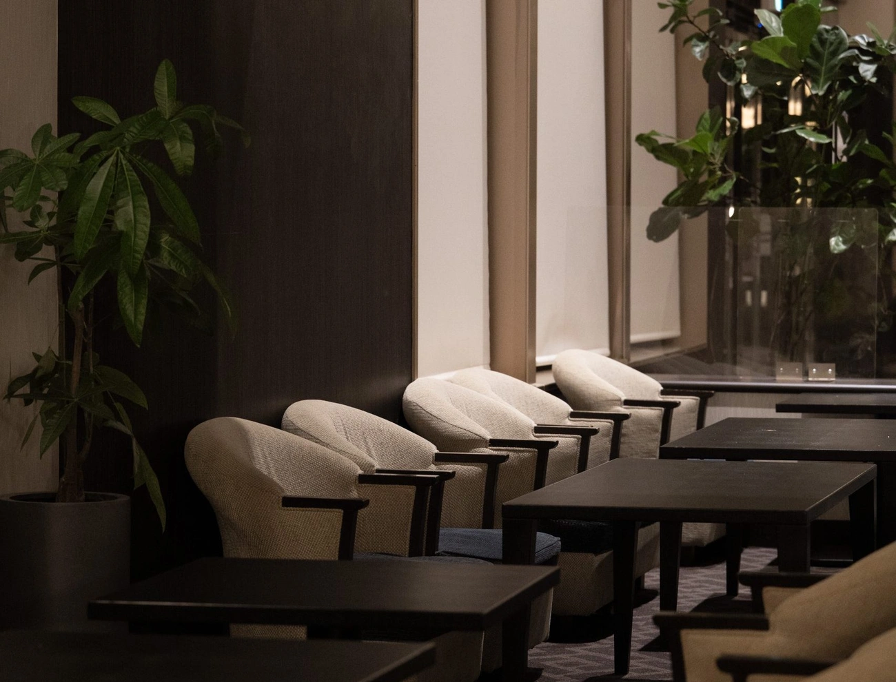 チェックイン・ラウンジ｜メルキュール長野松代リゾート＆スパ